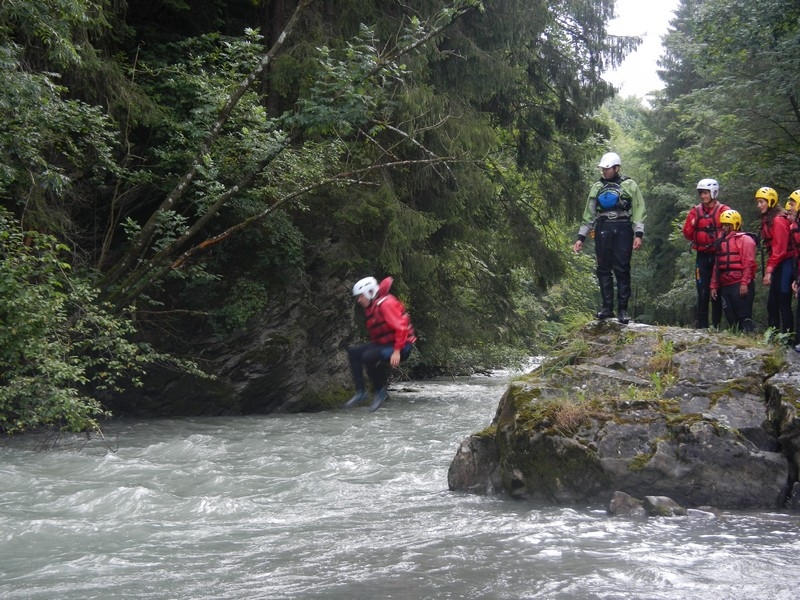 Village Camps International Summer Camp Leysin, Switzerland 2026-08-15 https://www.villagecamps.com/journals_admin/images/716-47-raft (156).jpg